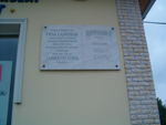 Emléktábla Monoron
